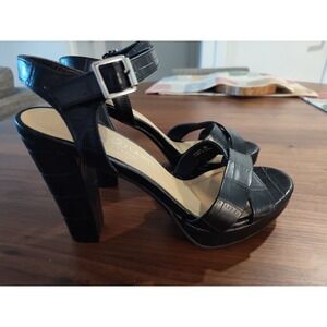 Chinese Laundry Block Heel Sandal with a Croc-Embossed Finish Size 9